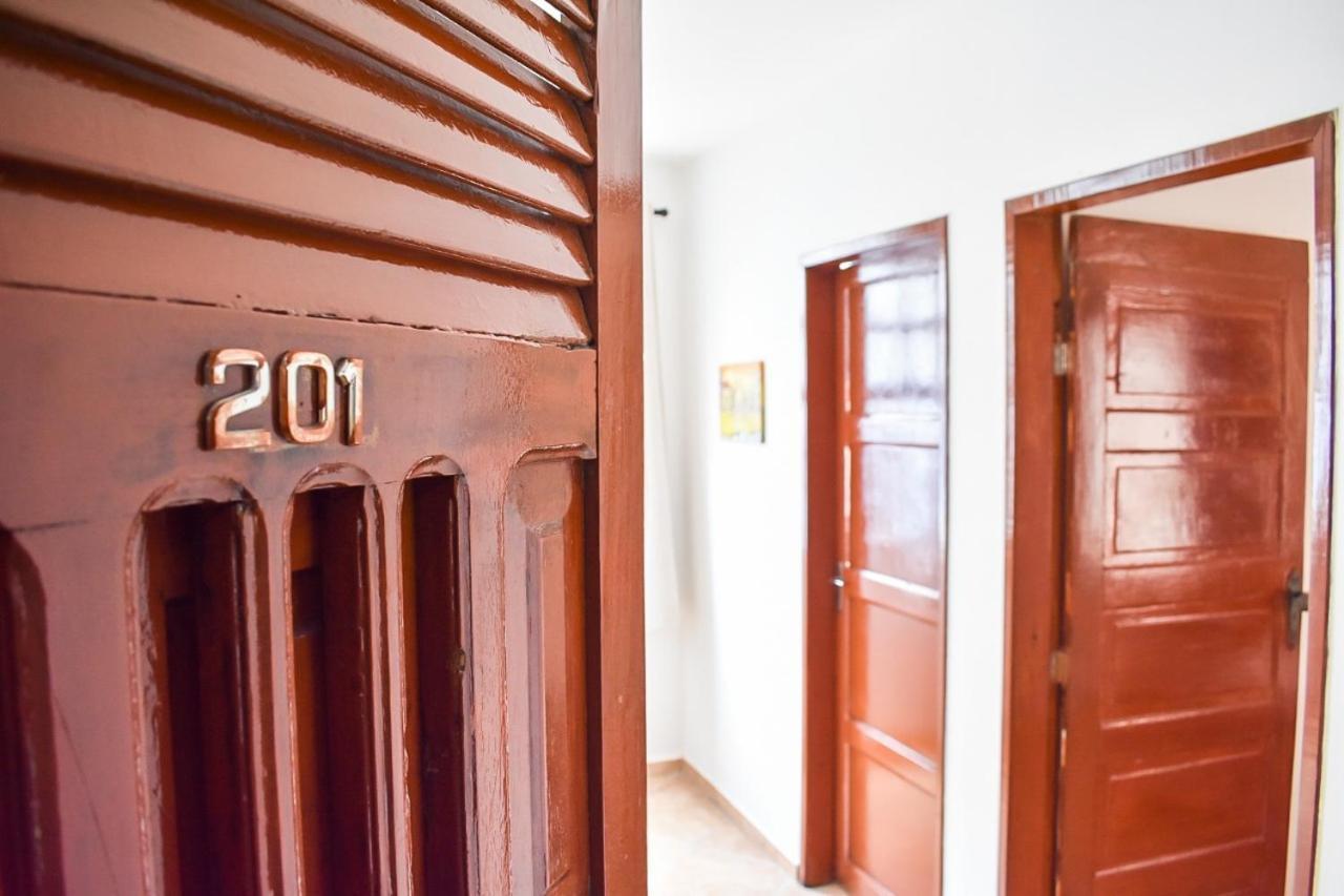 Tamboleiro Flats Hotel Salvador Bagian luar foto